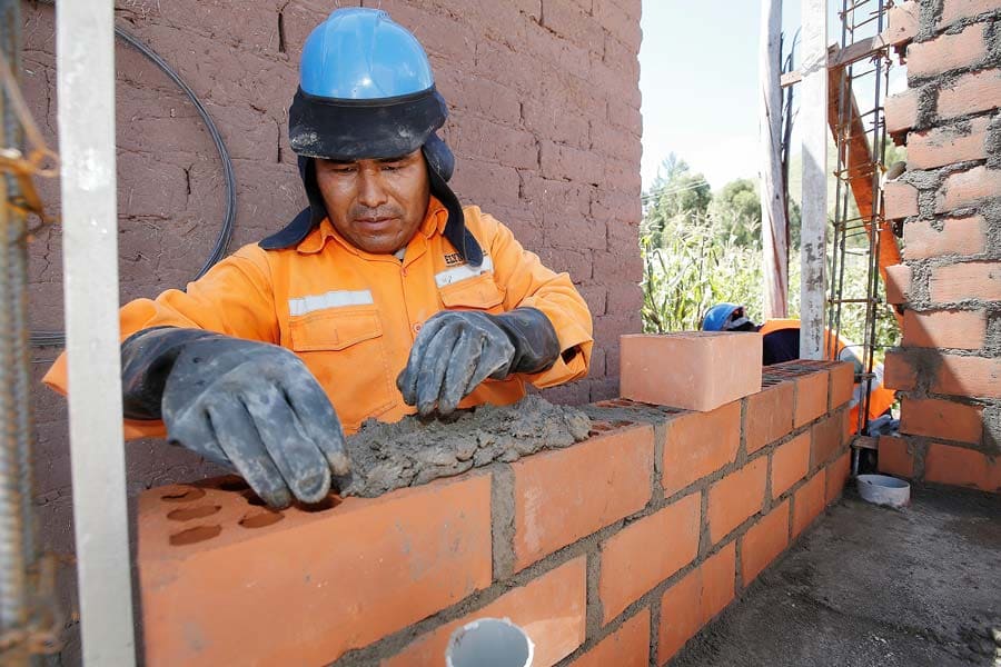 Techo Propio vs Fondo MiVivienda: ¿Cuál es la mejor opción para comprar tu casa en 2025?